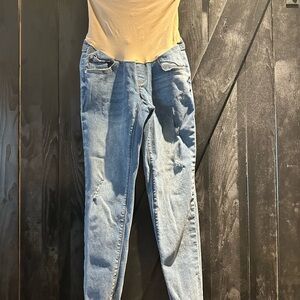 Classic Light Blue Women's Cropped Jeans